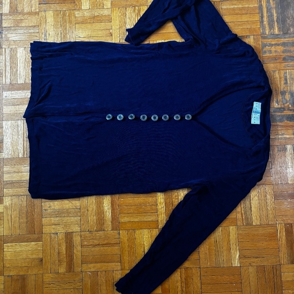 Navy 90s stretch button down long sleeved shirt - Picture 9 of 9